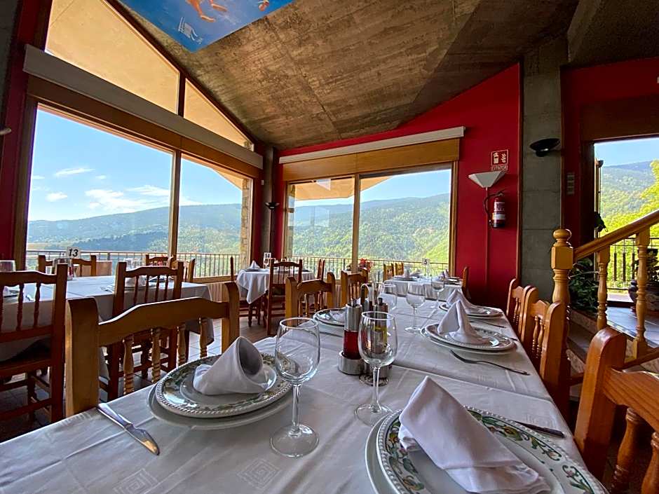 El Serrat De Tregura