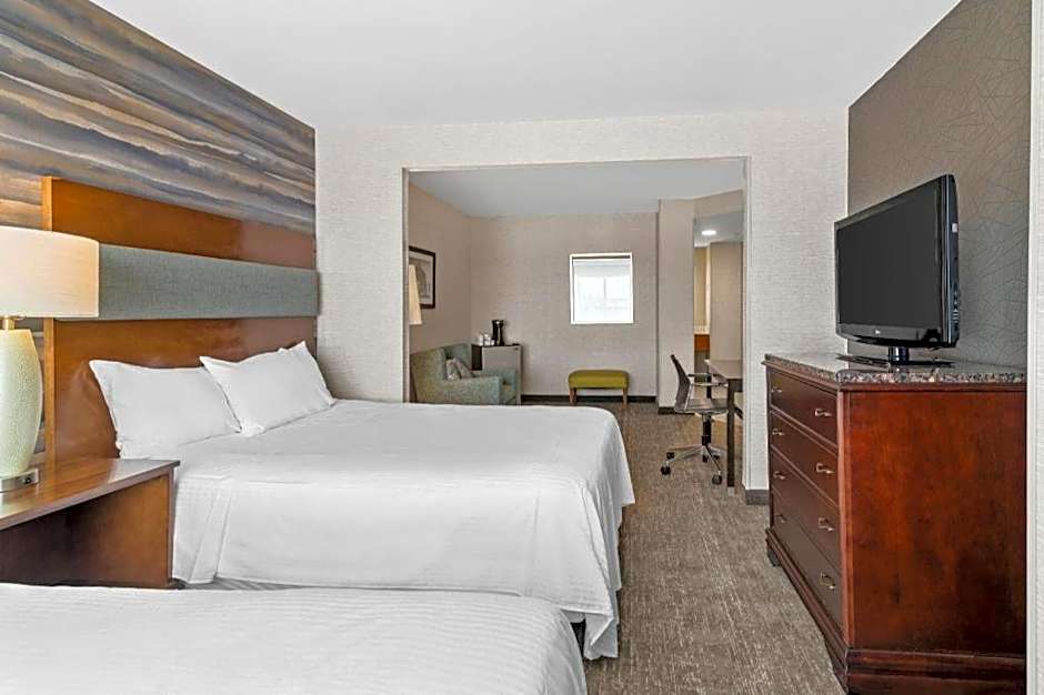 Roundhouse Suites