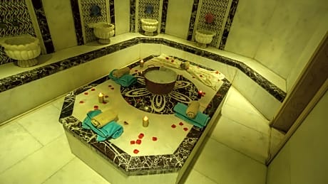 Sarot Termal Park Resort & Spa Halal Hotel