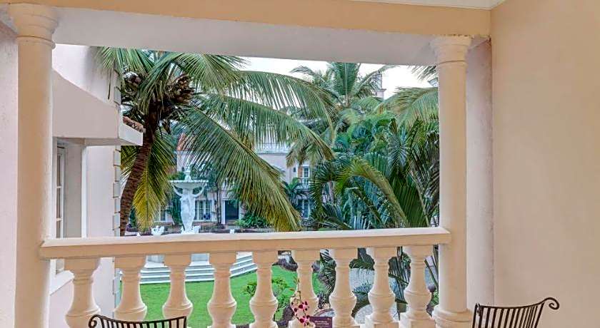 Club Mahindra Emerald Palms