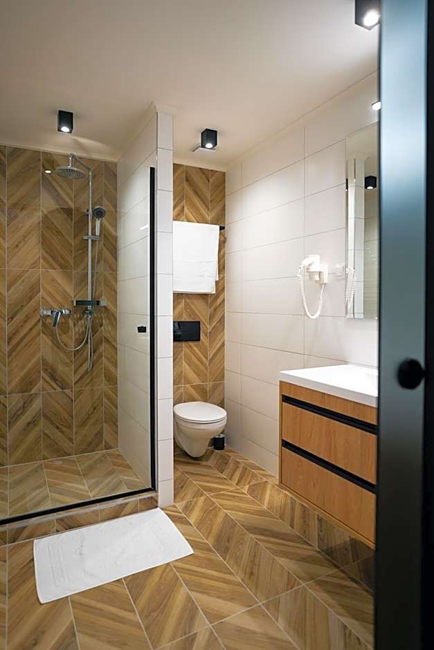 Hunor Hotel és Étterem