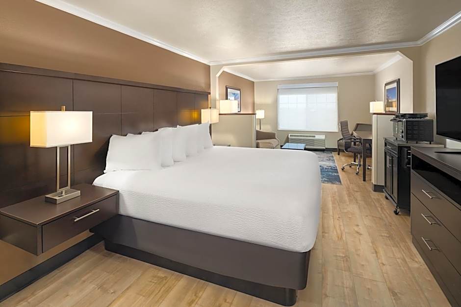 Ramada by Wyndham Moses Lake