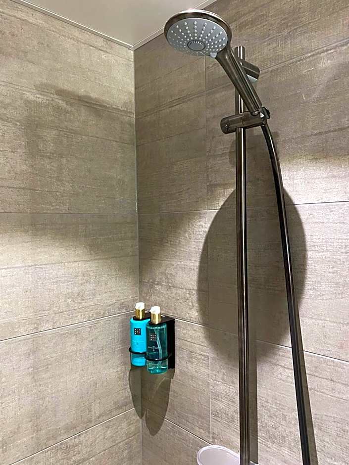 Skyline Airport Hotel