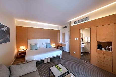 Deluxe Double or Twin Room with Pool View