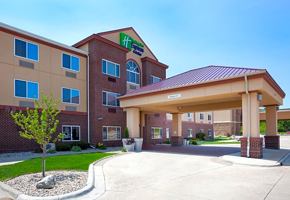 Holiday Inn Express Hotel And Suites Aberdeen