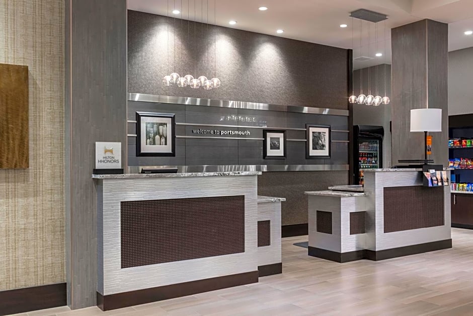 Hampton Inn & Suites Portsmouth Downtown