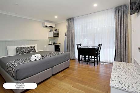 Budget King Room