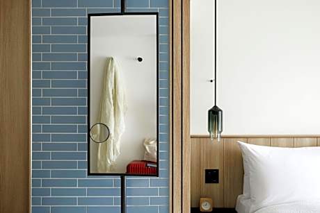 Standard Guest Room with Two Twin Beds