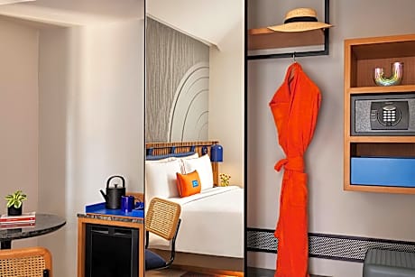 King Pool View Deluxe with Balcony and Complimentary Mini-bar