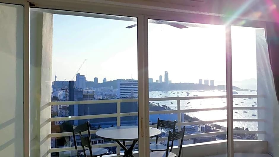 VTSIX at View Talay 6