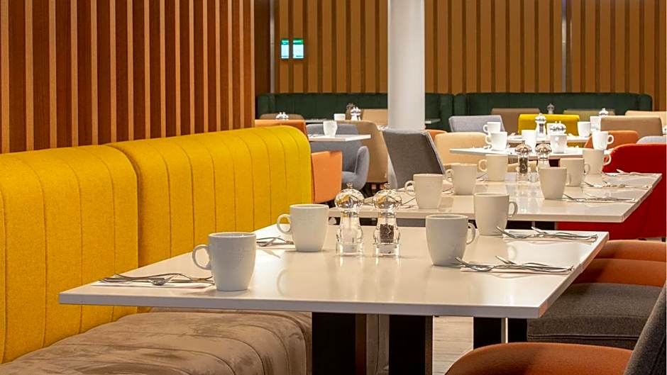 Holiday Inn Berlin Airport - Conference Centre By IHG