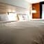 Holiday Inn Express Hotel & Suites Sedalia