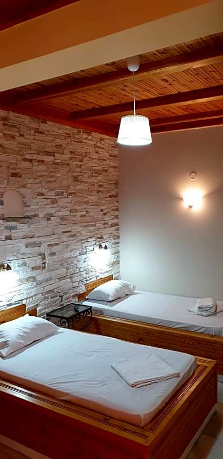 EVI Studios & Apartments