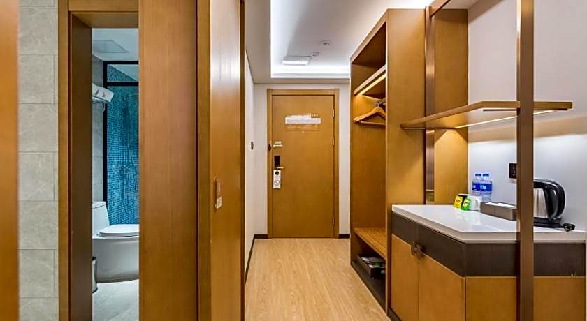 GreenTree Eastern Xuzhou High Speed Railway Station Square Yindi Automobile Market Hotel