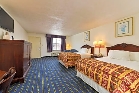 2 Queen Beds Suite Non-Smoking