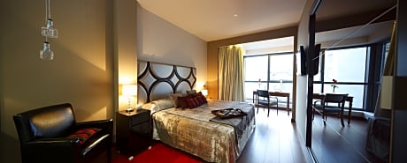 Double Single Use Deluxe