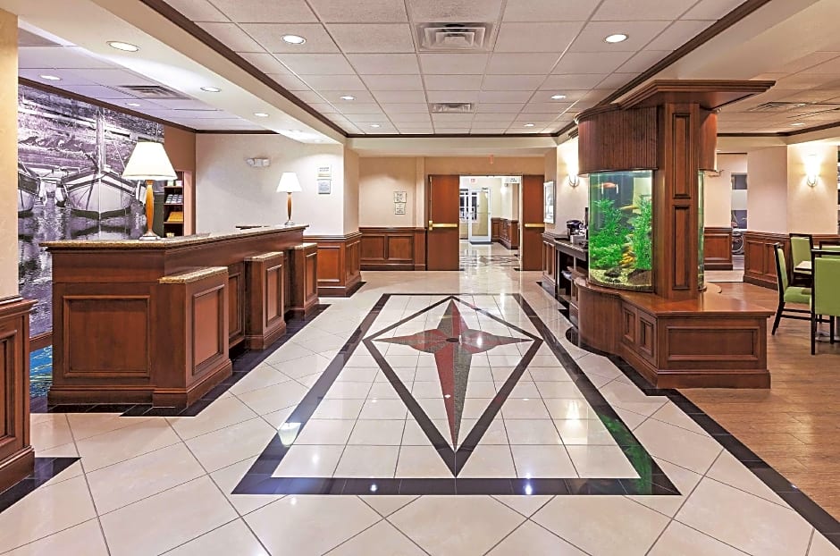 La Quinta by Wyndham Corpus Christi-N Padre Isl.