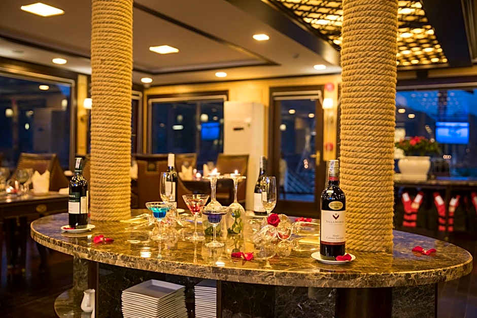 Orchid Trendy Cruise