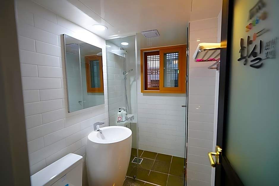 Jeonju Hwangsil Gwangwang Hotel