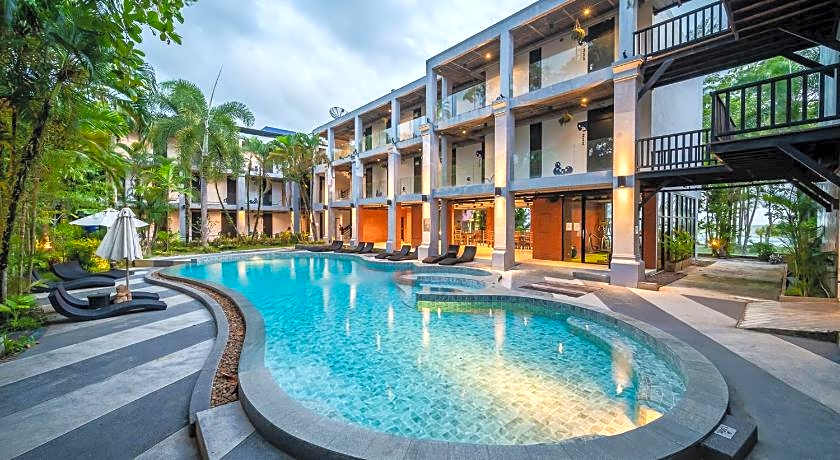 Kokotel Khao Lak Lighthouse