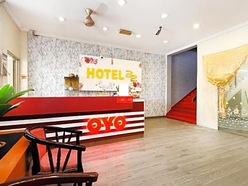 OYO 89676 Hotel 22