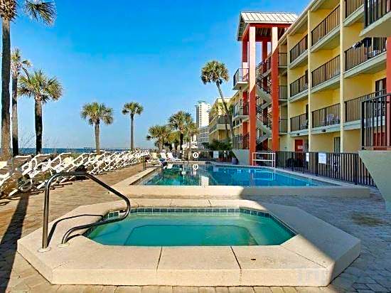 Ramada by Wyndham Panama City Beach / Beachfront