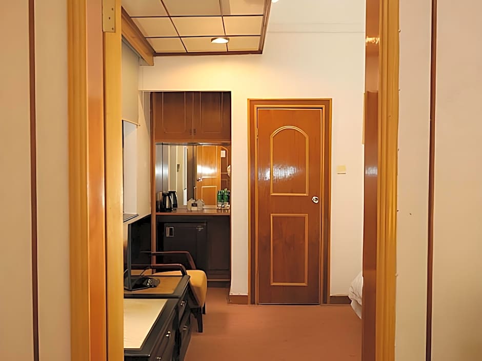 Aiqun Hotel -Canton Fair Free Shuttle Bus