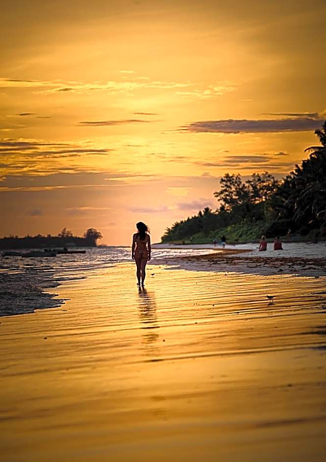 Dhevatara Beach Hotel