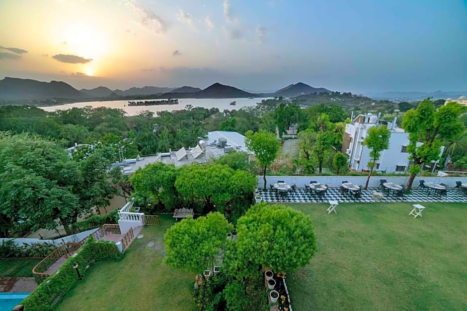 Hotel Hill Top Palace