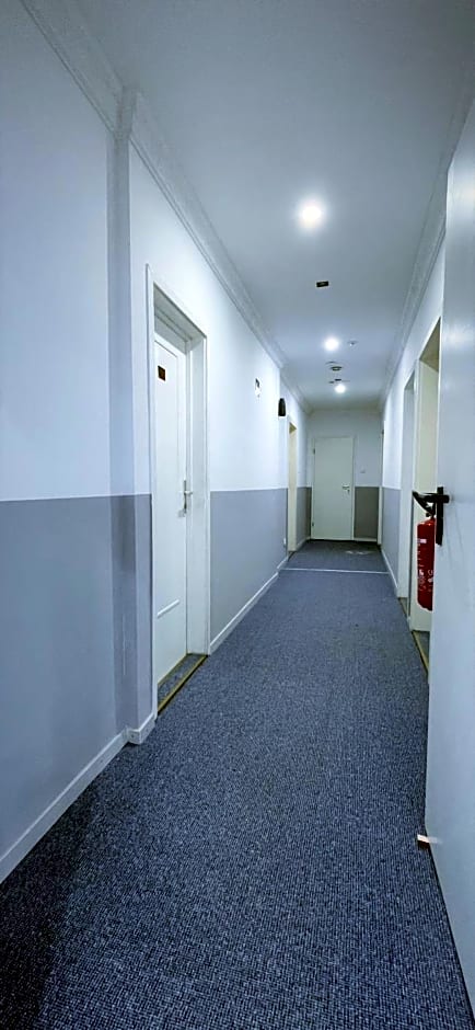 Tyros Hotel und Gästehaus am Weidendamm