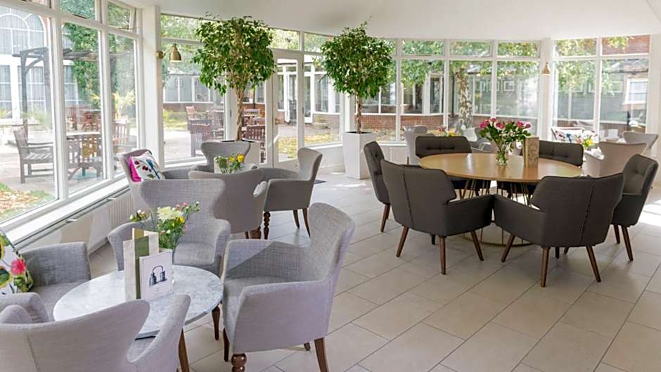 Holiday Inn Milton Keynes East M1 Junc 14 By IHG