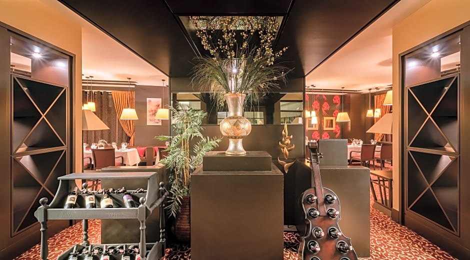 GRAVEL HOTELS SELECT