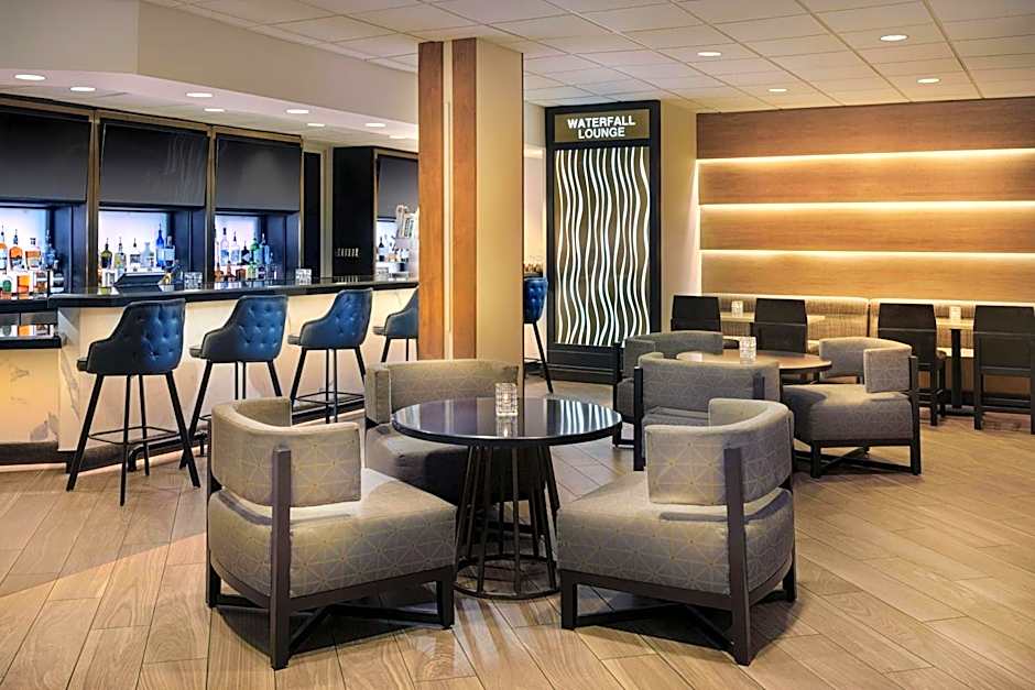 Sheraton West Des Moines Hotel