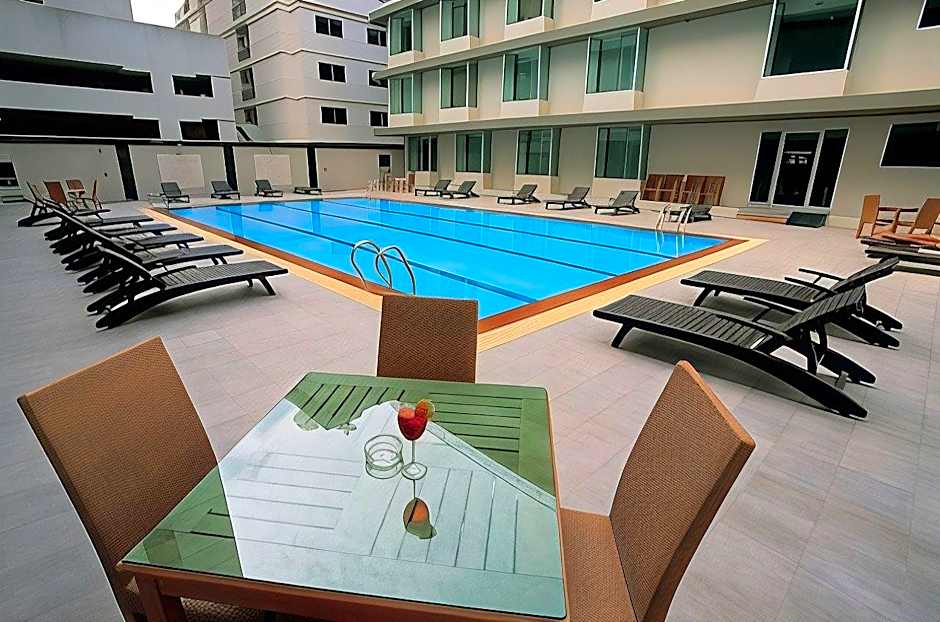 Dynasty Grande Hotel