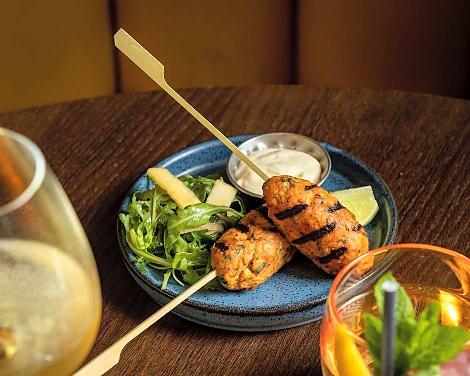 Guildford Harbour Hotel