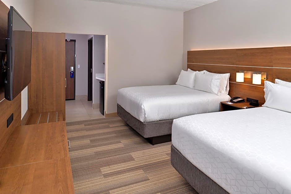 Holiday Inn Express & Suites West Melbourne