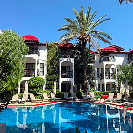 Mitos Apartments