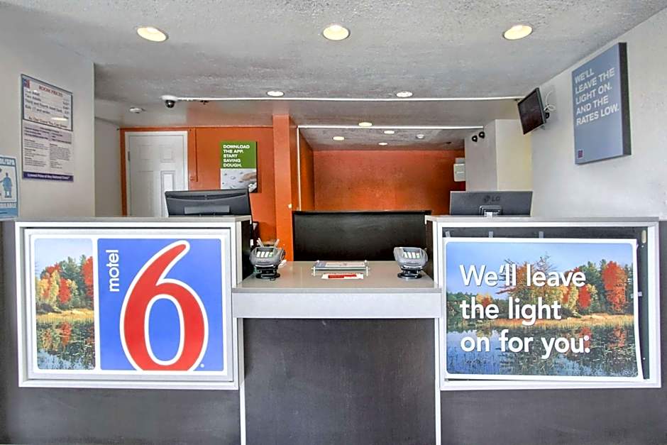 Motel 6-New Cumberland, PA - Harrisburg - Hershey South