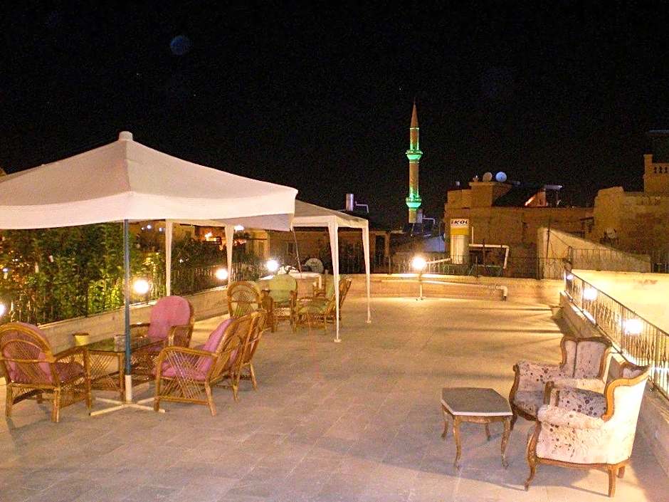 Nature Park Cave Hotel