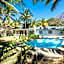 Cosy private bungalow pool 5 mins to beach