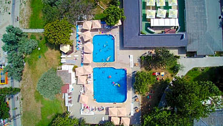 Complex Mediteranean Mamaia