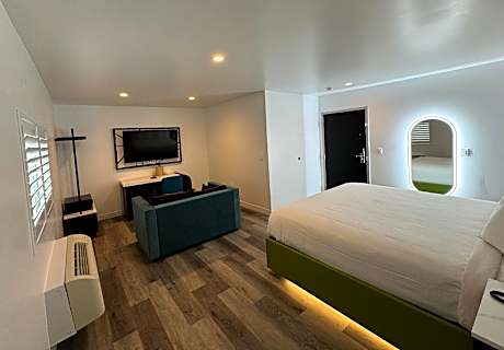 Queen Bed