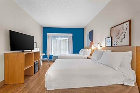 2 Queens Hearing Accessible