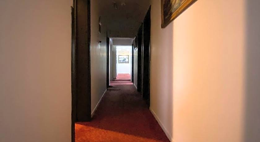 Hotel Kent Ani