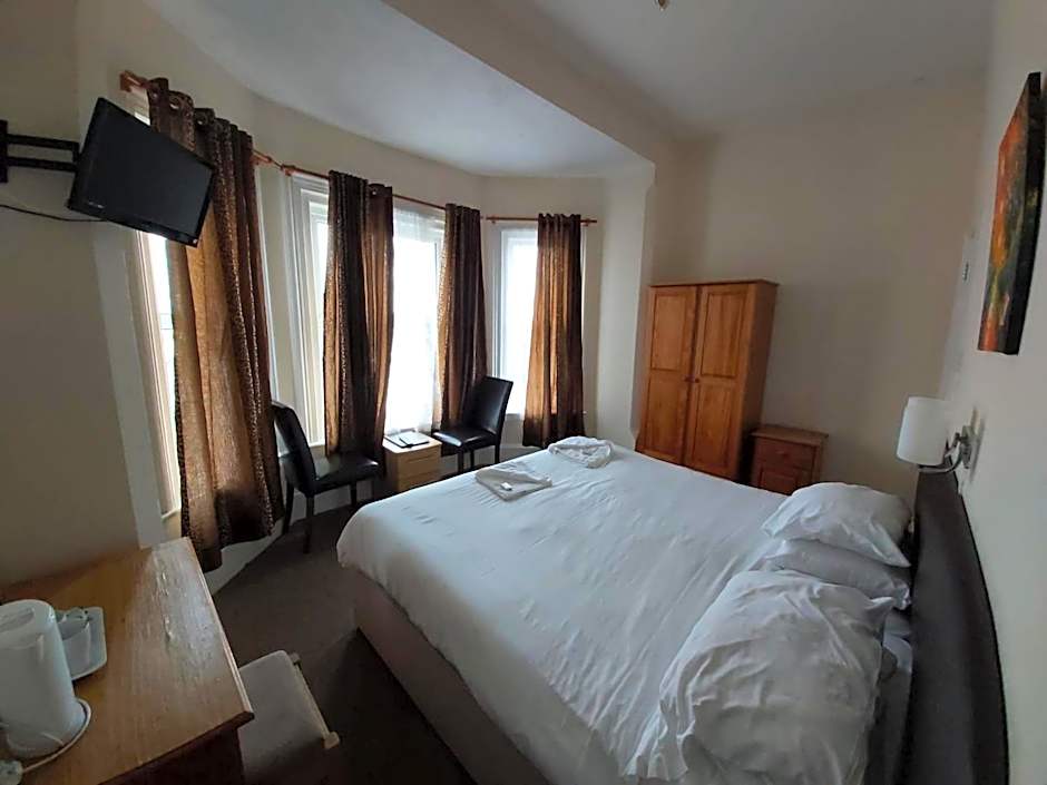 Channel View Hotel