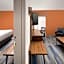 Holiday Inn Express & Suites College Park-University Area By IHG