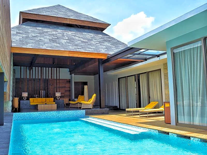 TS SUITES Seminyak Bali