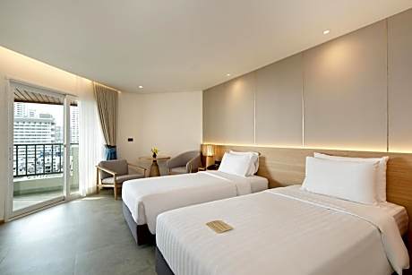 Deluxe Double or Twin Room with Sea View
