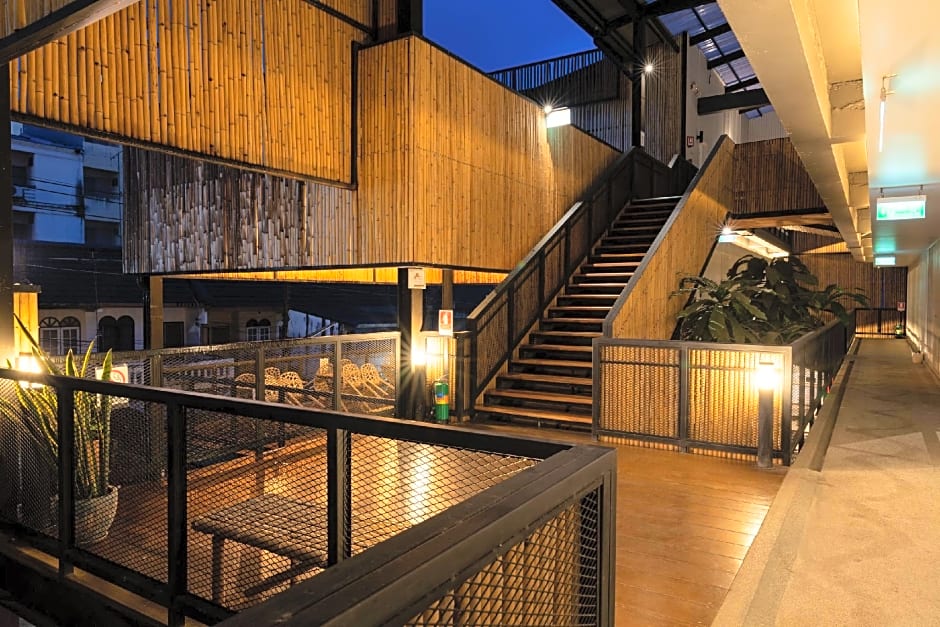 Pakchong Center Poshtel