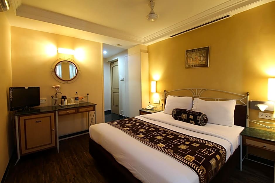 Hotel Gurukripa Daman